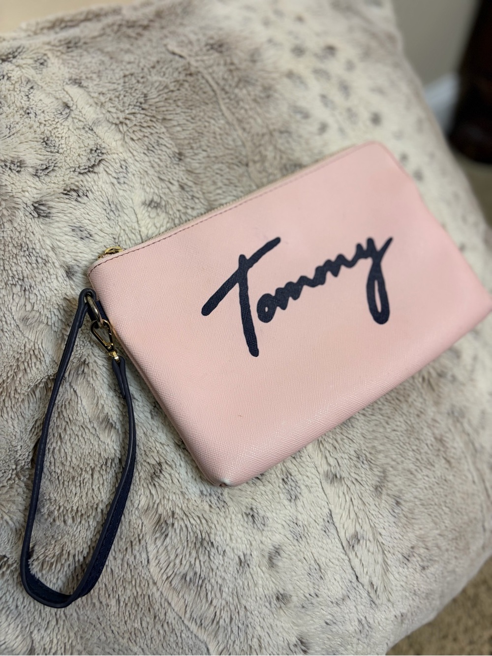 Tommy Hilfiger Pink Wristlet with Navy Script #1378